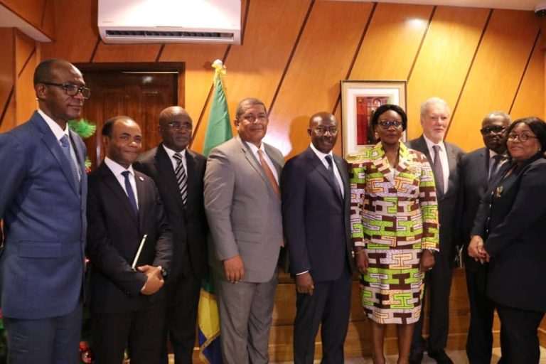 La  federation des entreprises du Gabon au cabinet du ministre du budget