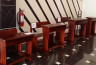 Présentation de la gamme de tables-bancs proposée par l’entreprise Gabon Wood Hub