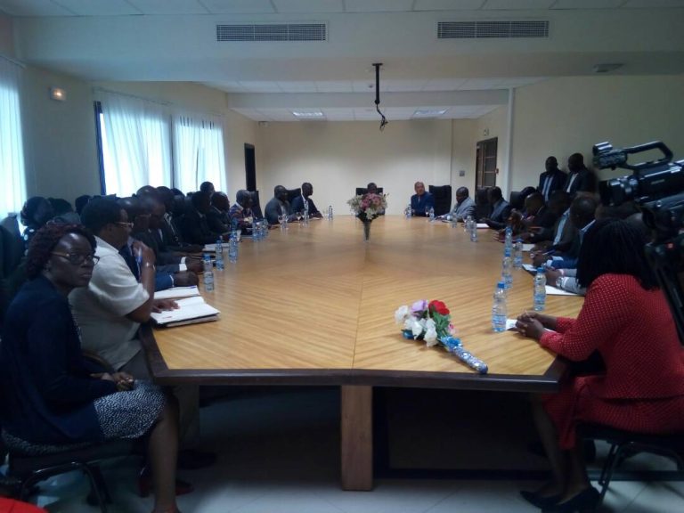 Le Ministre Mathias OTOUNGA OSSIBADJOUO au contact des agents de son département ministériel dans le Haut-Ogooué et l’Ogooué-Lolo