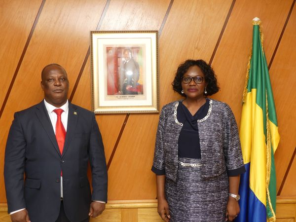 Le ministre du budget et des comptes publics reçoit son homologue sao tomeen.
